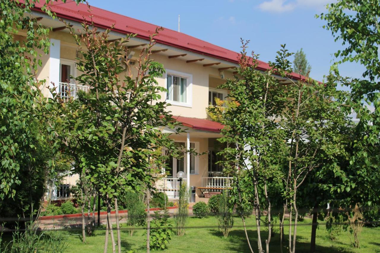 Hotel Grace Garden Kum Exteriér fotografie